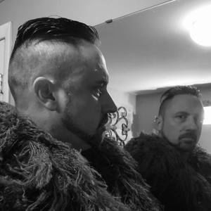 Meet your Posher, Christopher